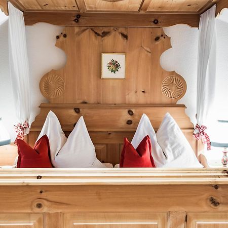 Romantikhotel Almtalhof Grünau im Almtal エクステリア 写真