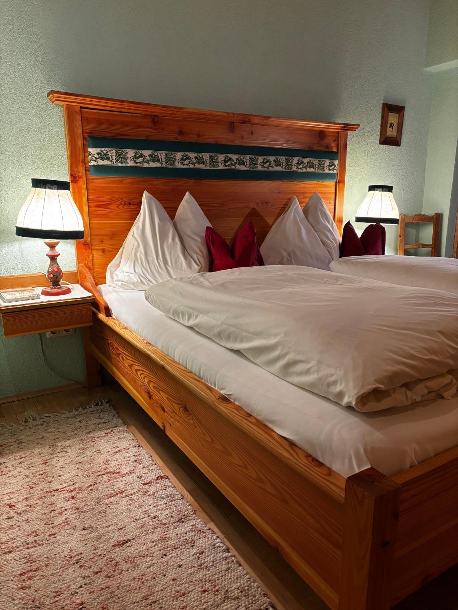 Romantikhotel Almtalhof Grünau im Almtal エクステリア 写真