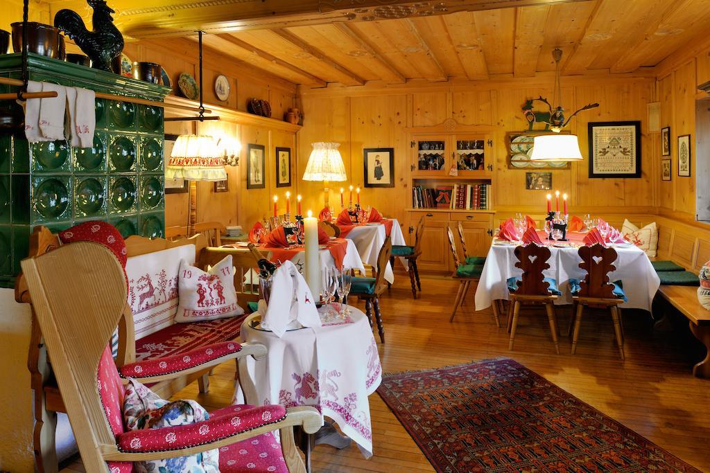 Romantikhotel Almtalhof Grünau im Almtal エクステリア 写真