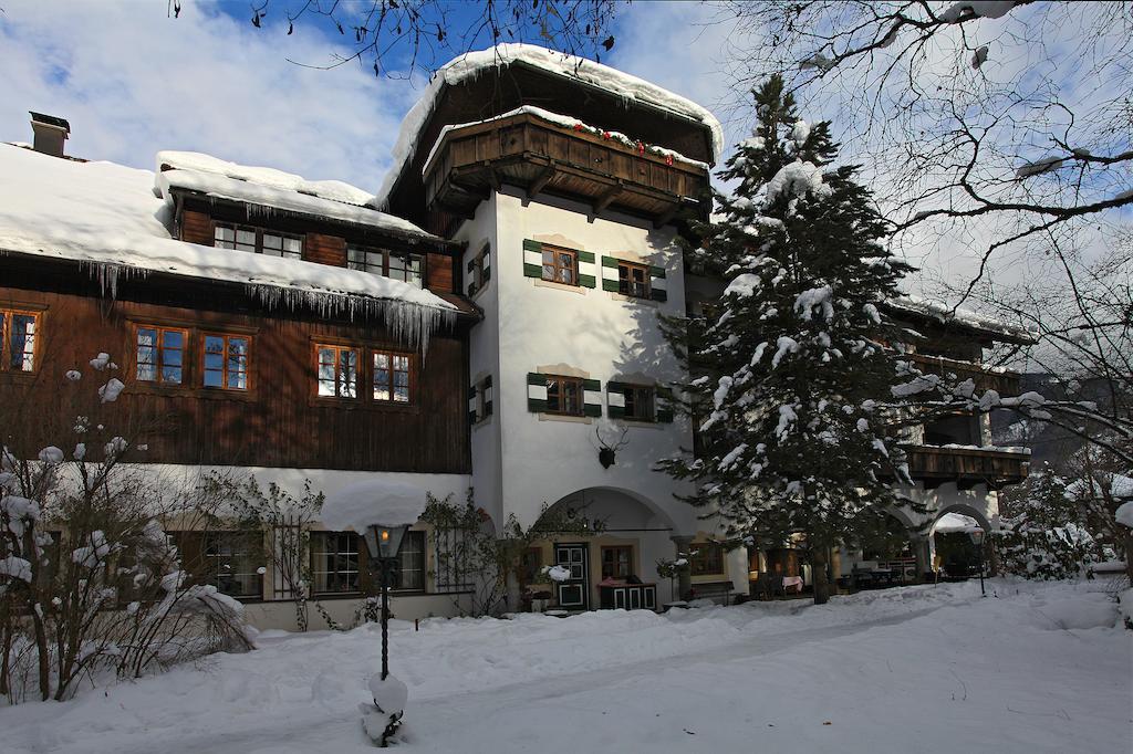 Romantikhotel Almtalhof Grünau im Almtal エクステリア 写真