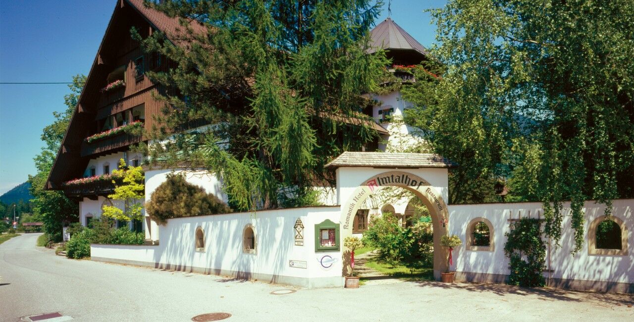 Romantikhotel Almtalhof Grünau im Almtal エクステリア 写真